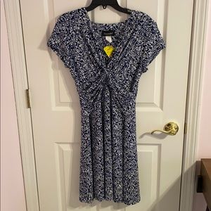 NWT FLATTERING NAVY DRESS